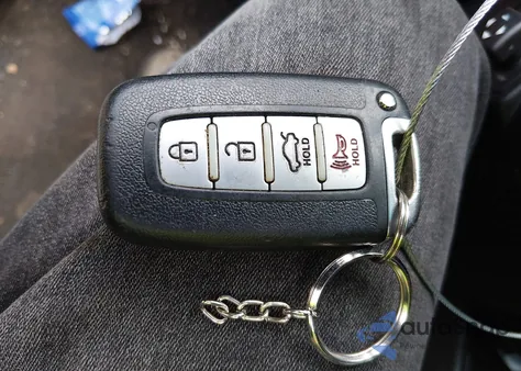 2013 Hyundai Genesis 5.0 R-Spec from USA, damaged, VIN KMHGC4DH3DU247052